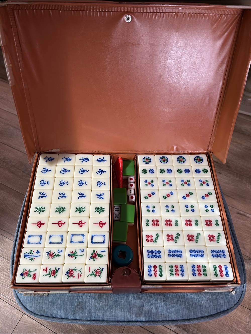 Vintage Mahjong Set in Olive Green Large Tiles